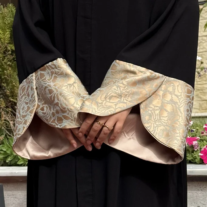 عباية رفيف